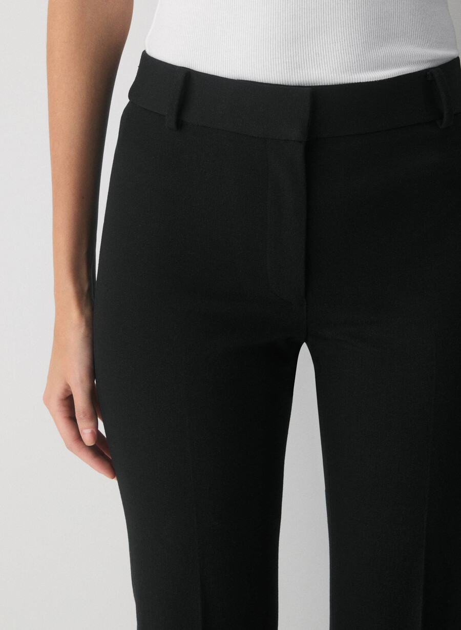 pantaloni royalton negri