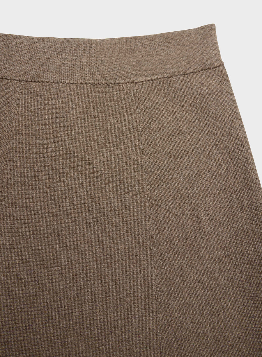 fustă adresă - wonder yarn heather folio brown