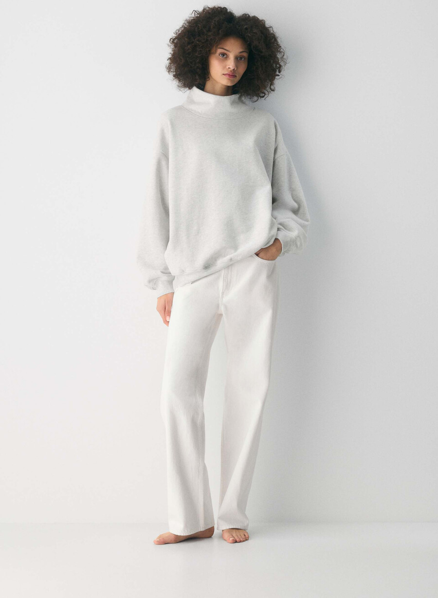 bluză confortabilă din fleece cu guler mega funnel neck alb-negru