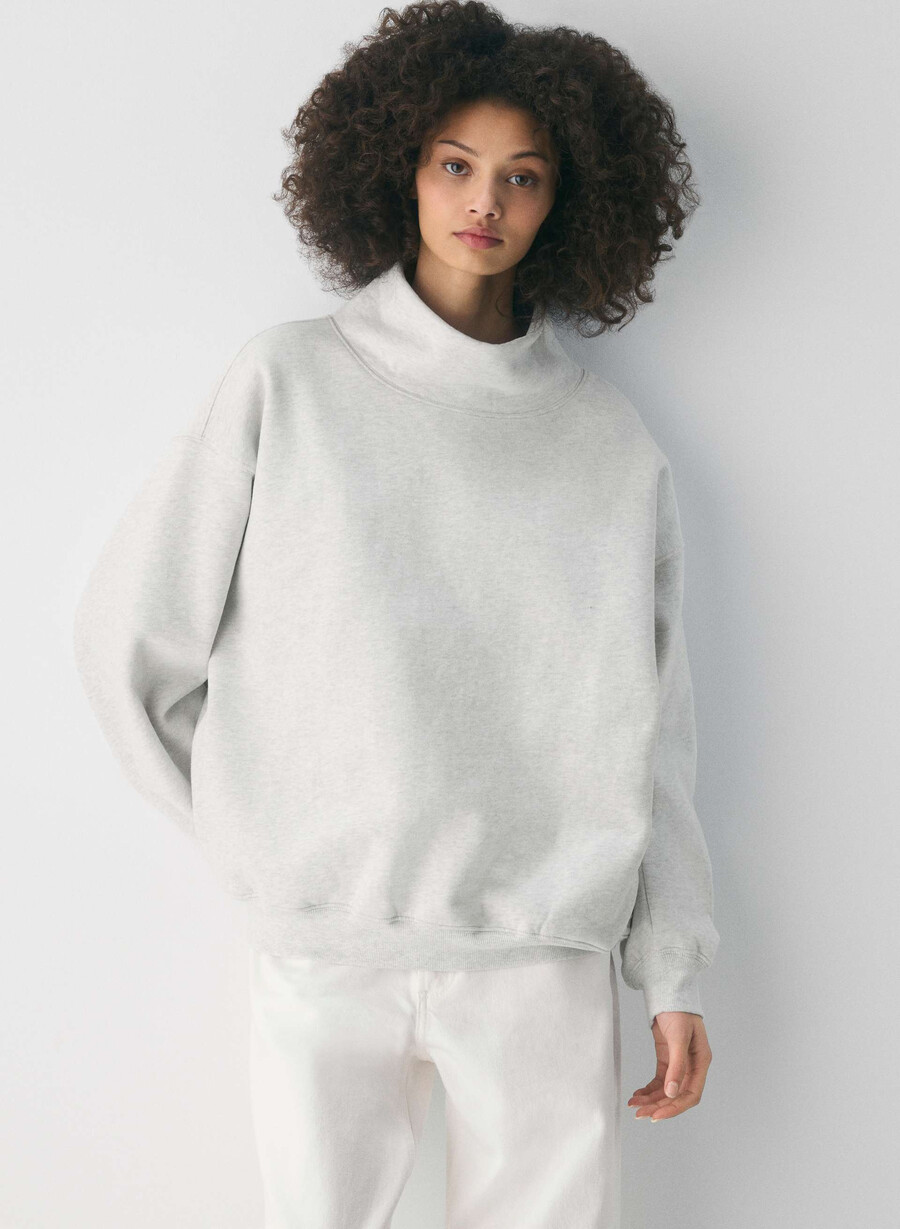 bluză confortabilă din fleece cu guler mega funnel neck alb-negru