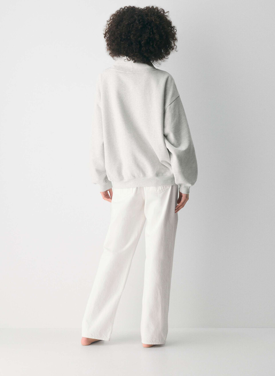 bluză confortabilă din fleece cu guler mega funnel neck alb-negru