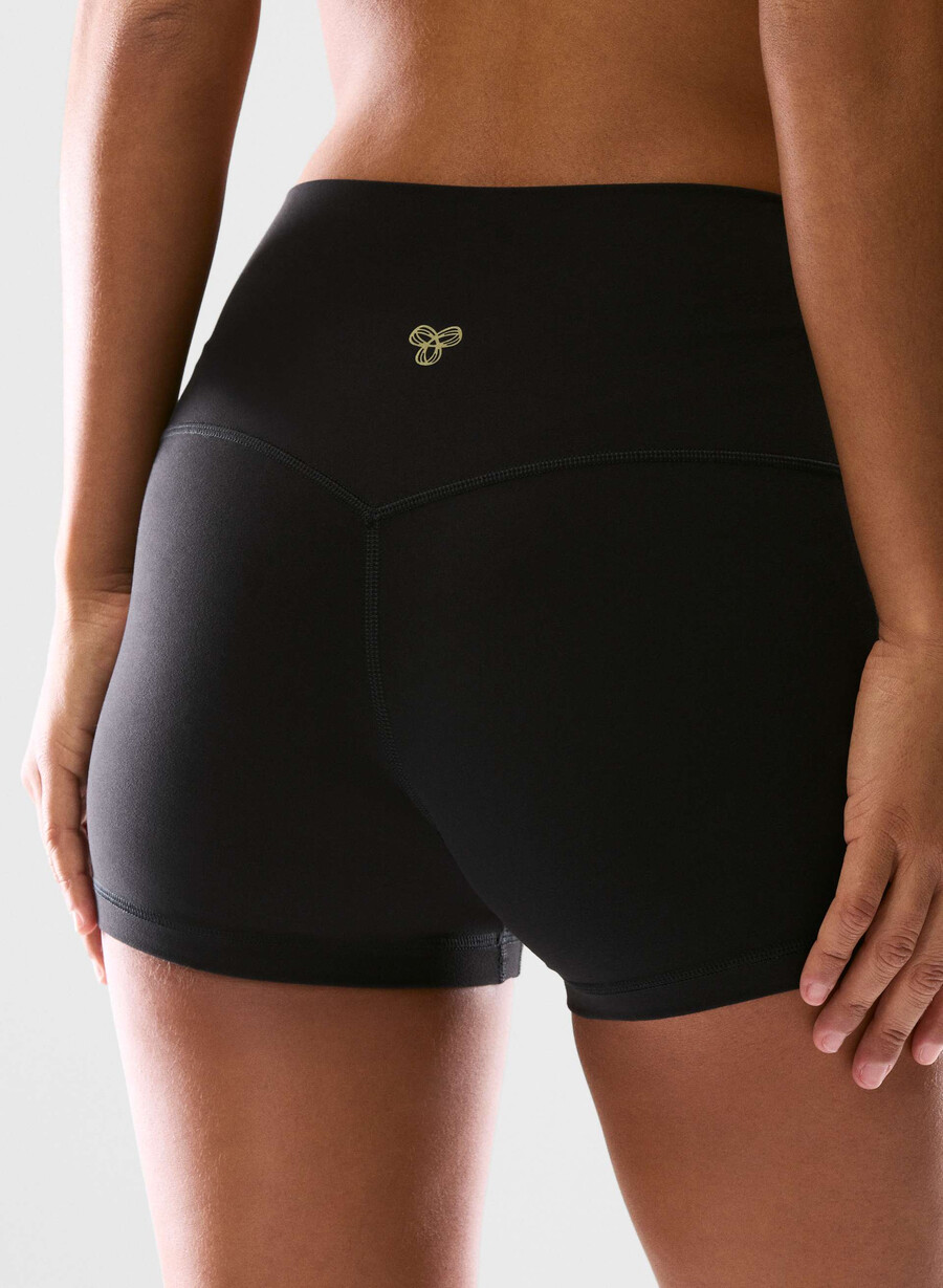 pantaloni scurți butter cheeky infinite hi-rise 76 cm negri