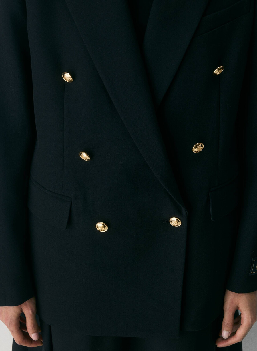 sacou directive - ressential black