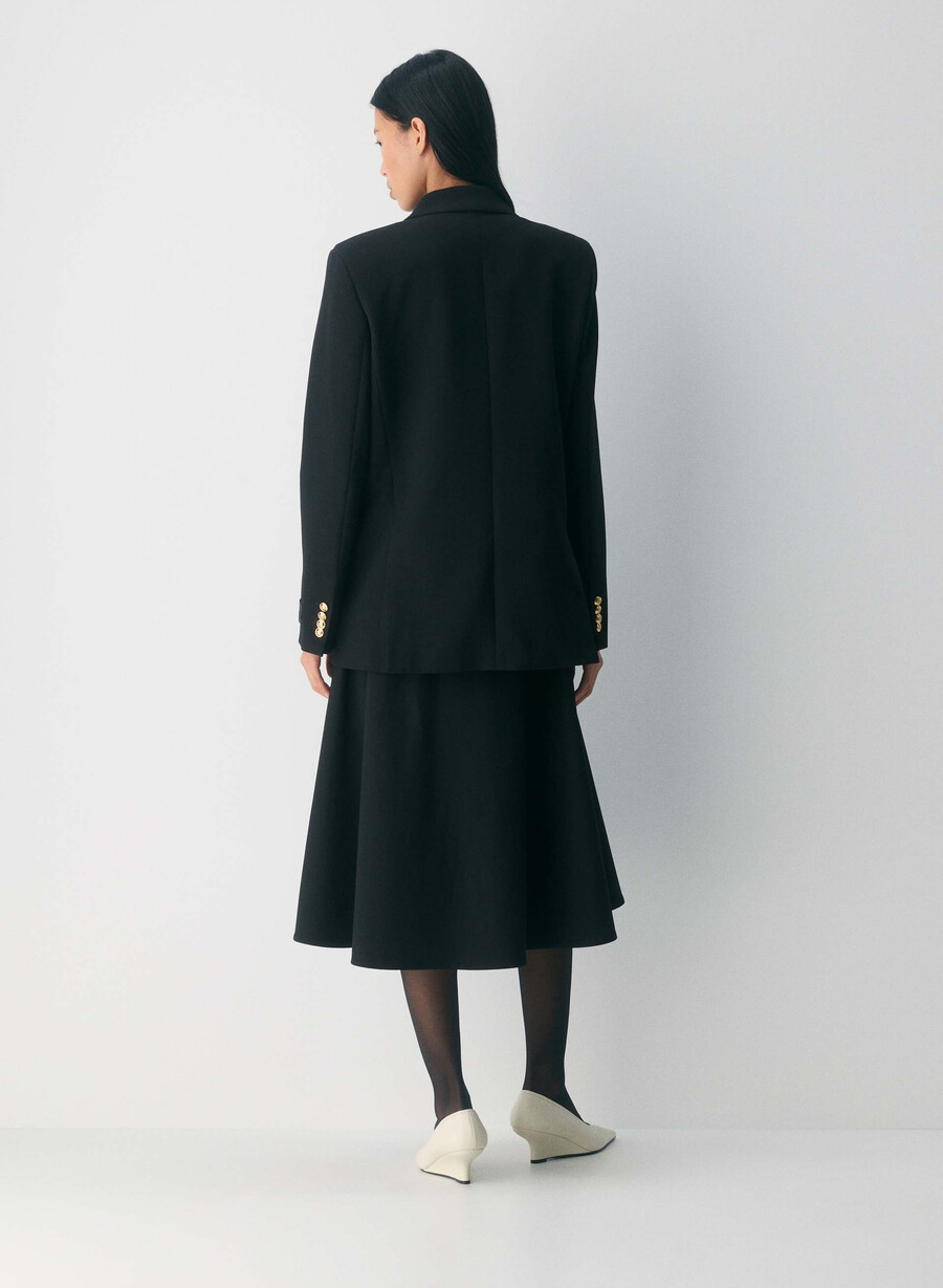 sacou directive - ressential black