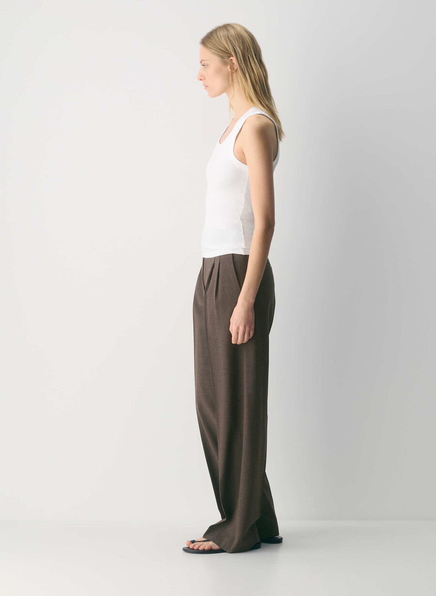 pantalonii effortless din lână heather rich mocha brn