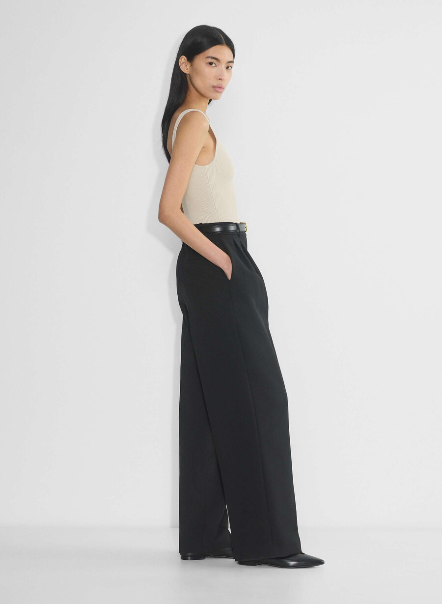 maiou sculpt knit cu guler pătrat matte pearl