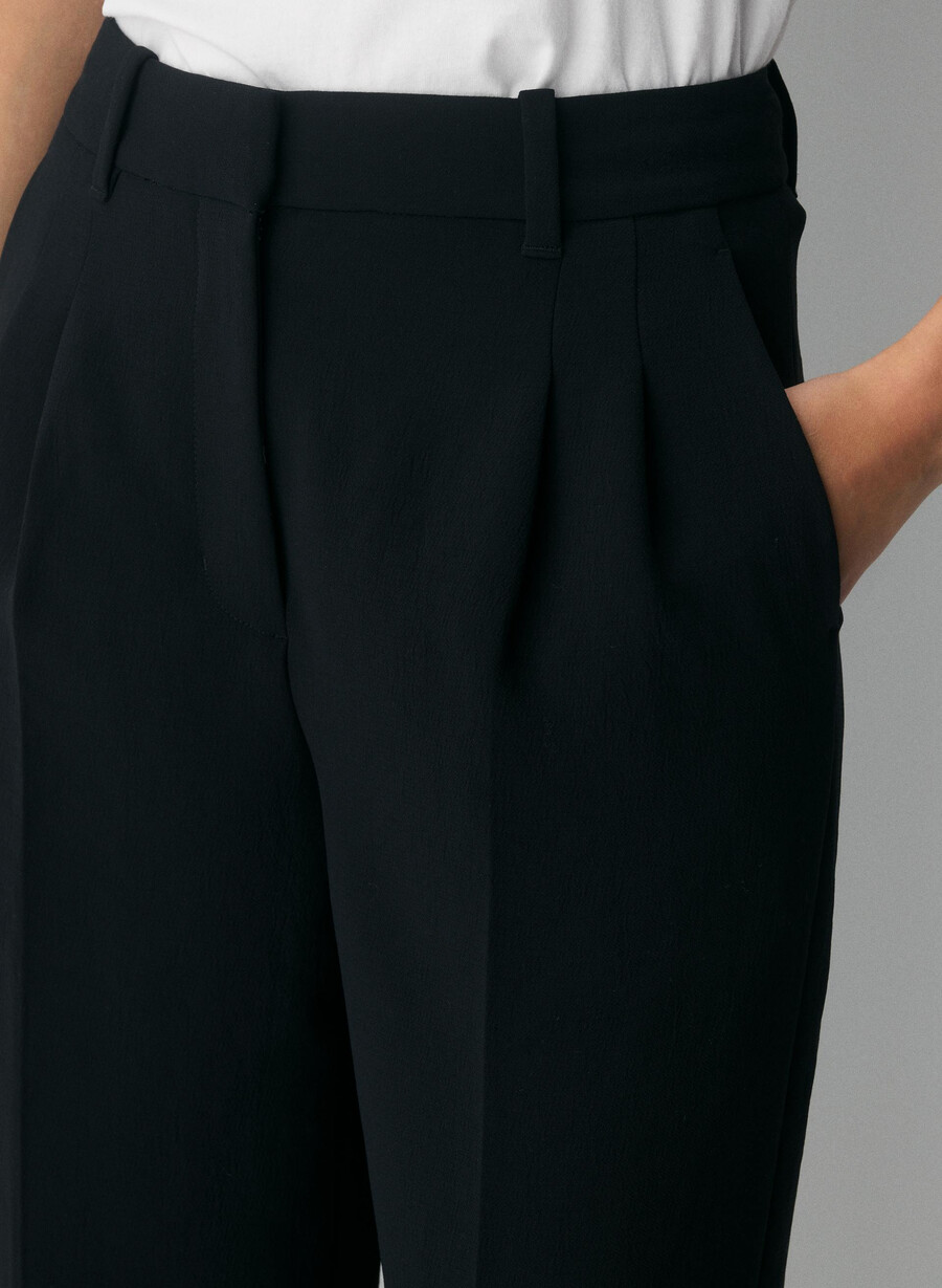 pantalonii fără efort - crepette negri