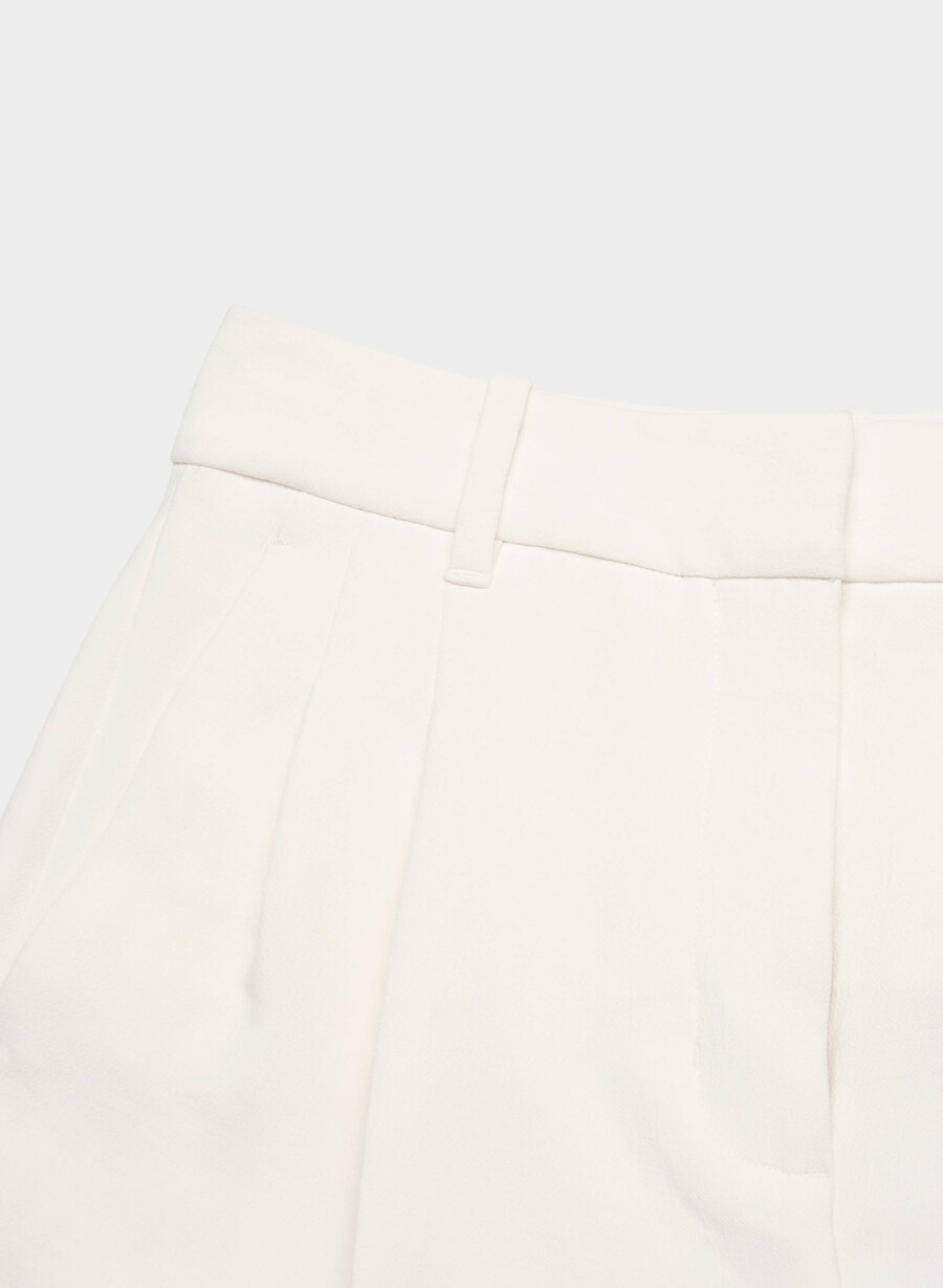 the effortless short mini - crepette verde deschis