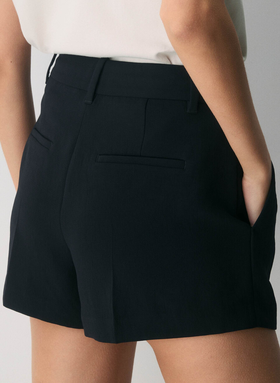 pantaloni scurți the effortless short mini - crepette negri