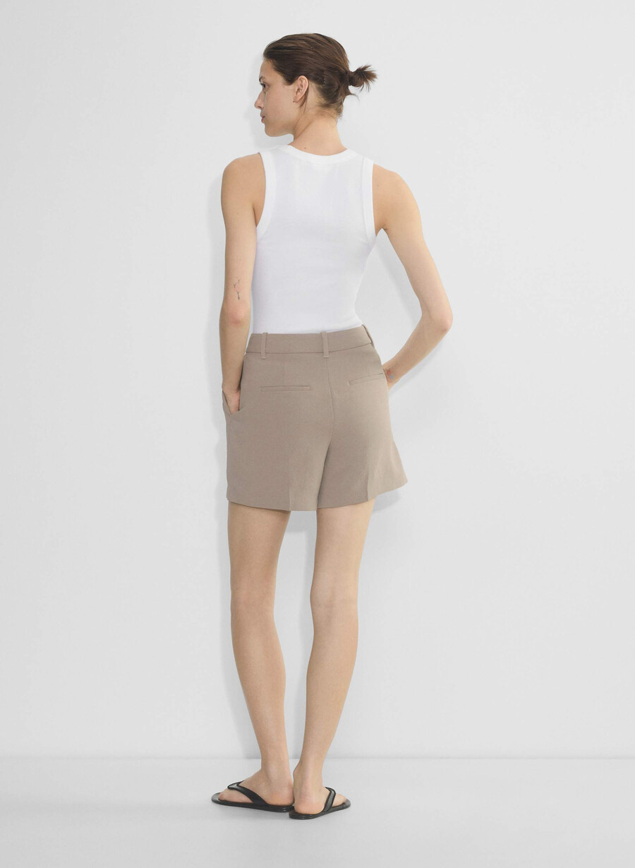pantaloni scurți effortless la mijlocul coapsei - crepette nomad taupe