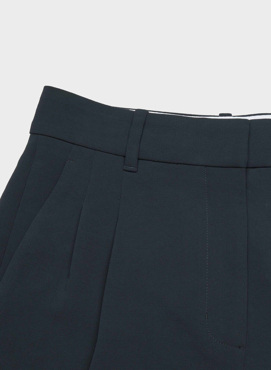 pantaloni scurți the effortless short la jumătatea coapsei - crepette bleumarin Închis