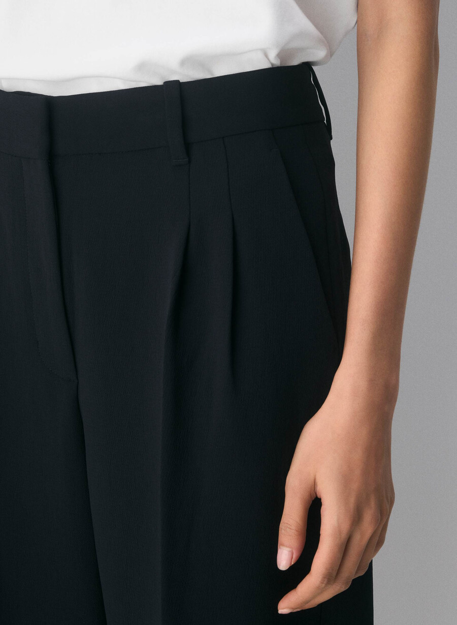pantalonii scurți the effortless pant - crepette negri
