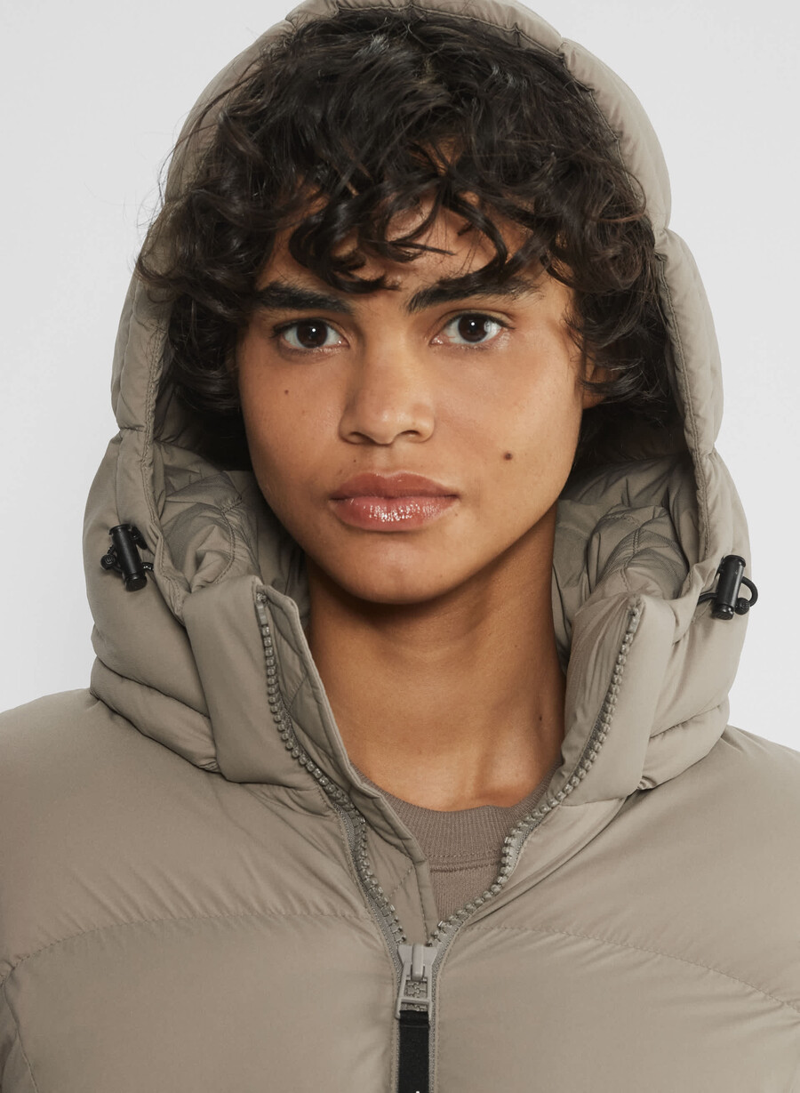 puful supersnug puff mid - climatte modern taupe