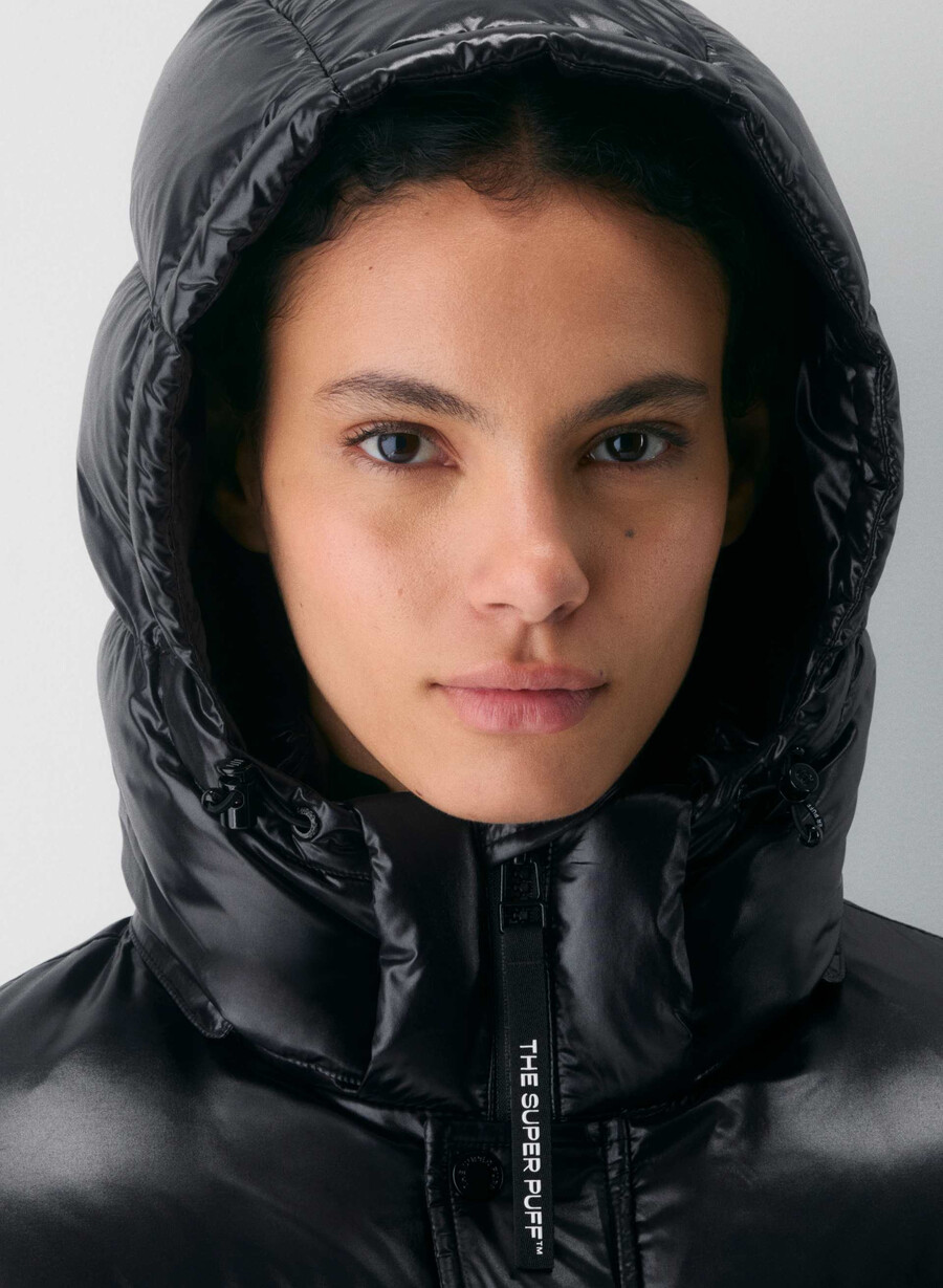 super puff negru hi-gloss