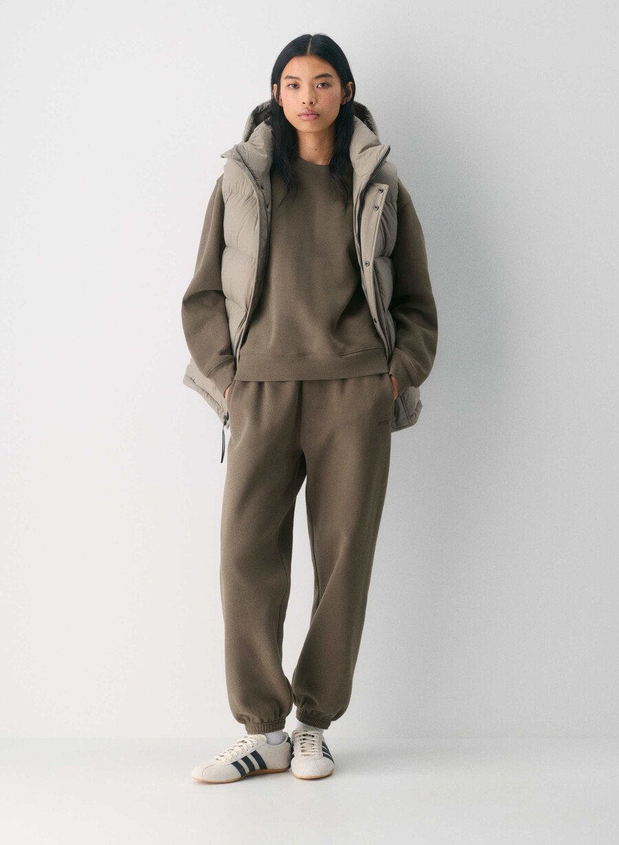 vesta superpuff lohip - climatte modern taupe