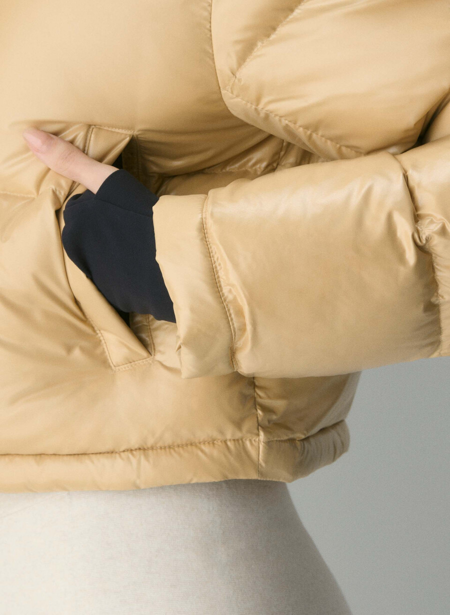superpuff xtrashorty - mica beige hi-gloss